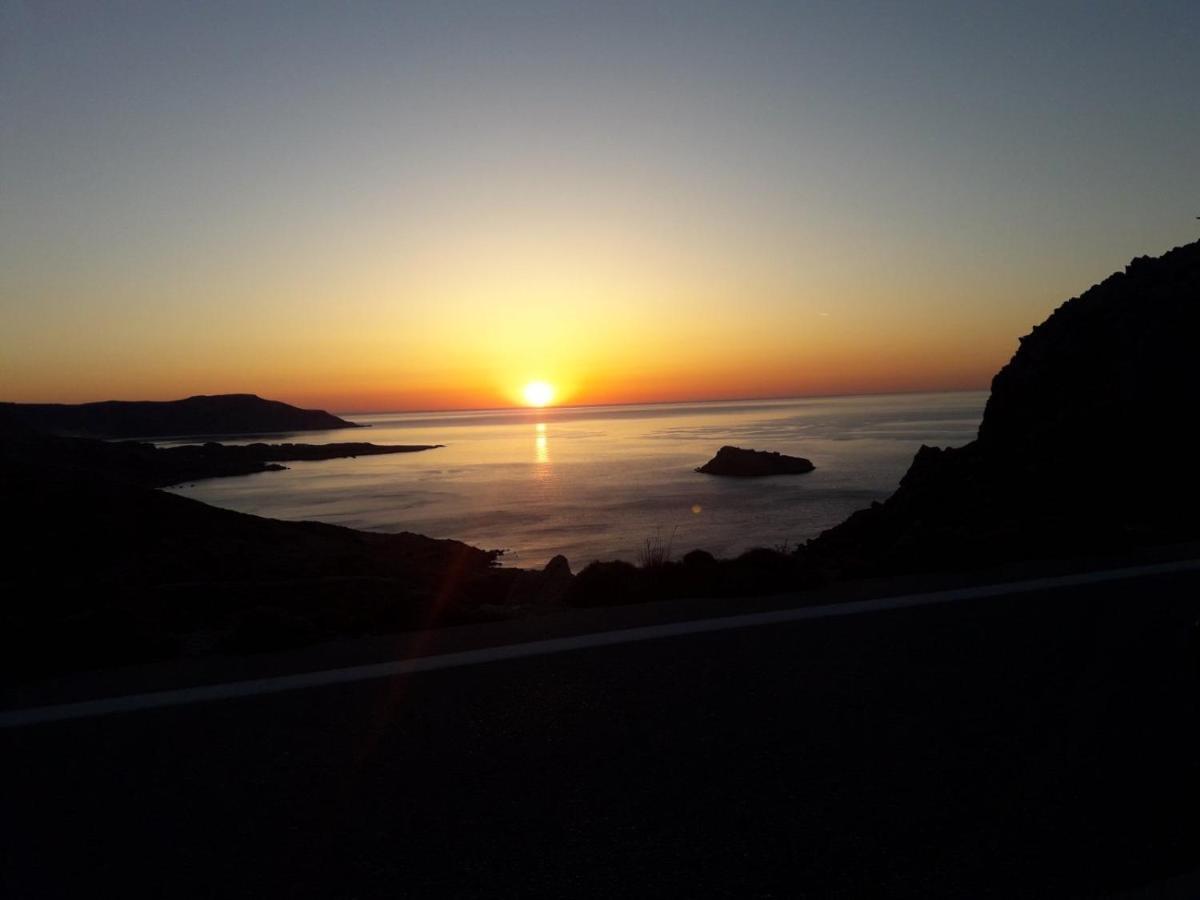 Michail Suites Afiartis Karpathos Экстерьер фото